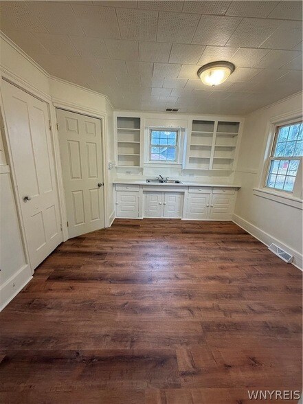 Building Photo - 22 Works Pl