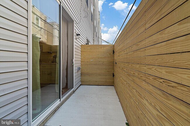 Building Photo - 1524 S 25th St