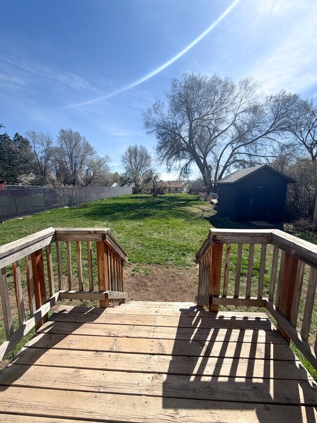 Building Photo - 2 BED, 1 BATH HOUSE