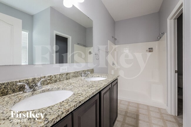 Building Photo - 1109 Democracy Dr