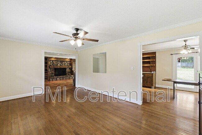 Building Photo - 2649 Homeland Dr