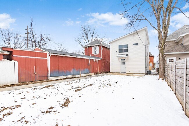Building Photo - 93 N Princeton Ave