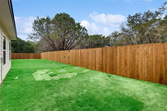 Building Photo - 4304 N Chisholm Trail