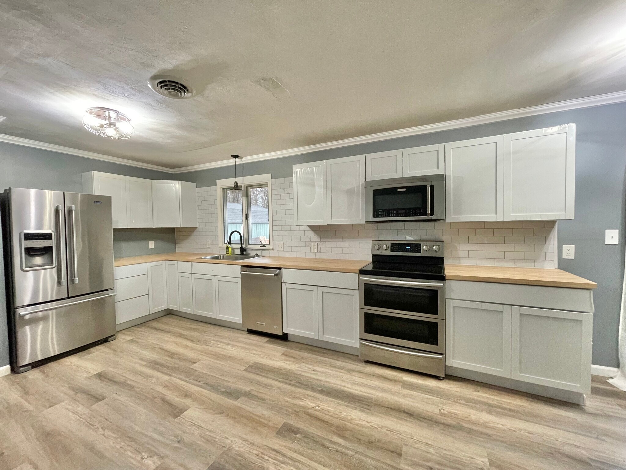 Building Photo - 612 N 35th St