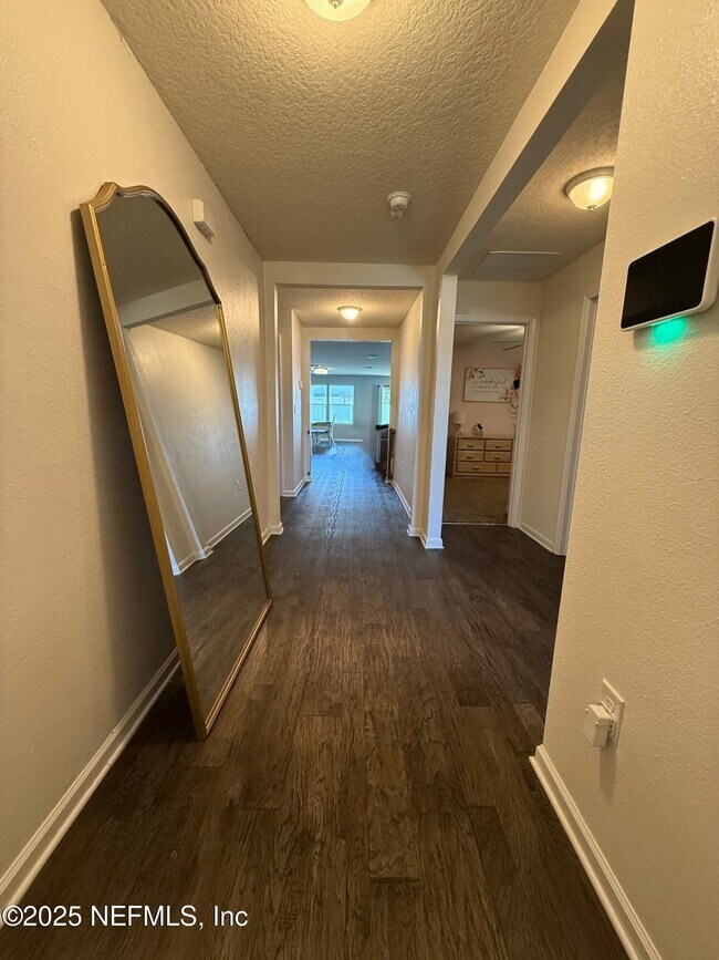 Building Photo - 3616 Alta Lakes Blvd