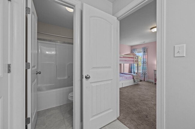 Building Photo - 878 Stormy Gale Ln