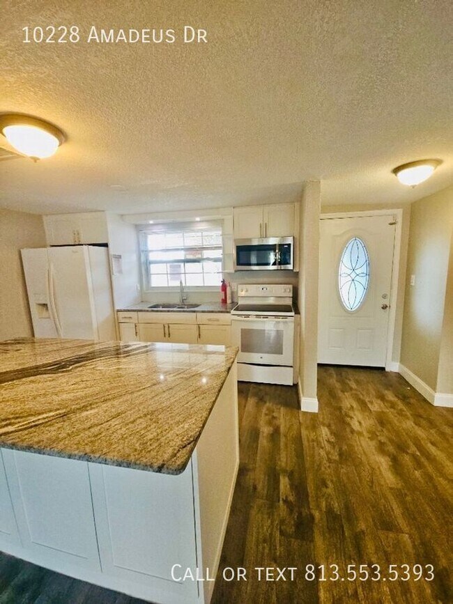 Building Photo - 10228 Amadeus Dr