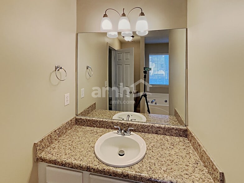 Building Photo - 3276 Peach Ct NW