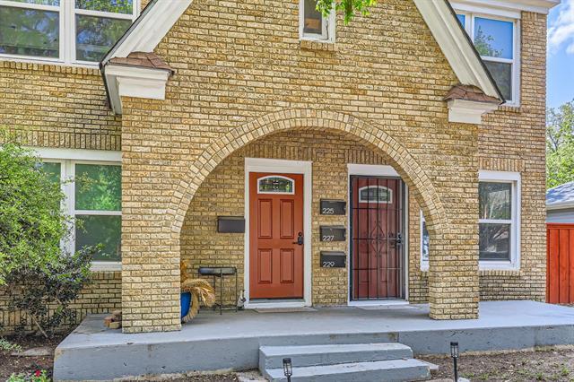 Building Photo - 225 S Oak Cliff Blvd