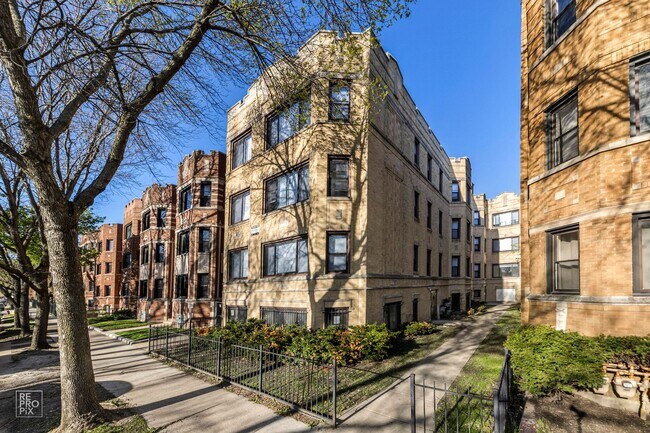 Building Photo - 7719 S Yates 7719-7721 S Yates Blvd Chicago, IL 60649