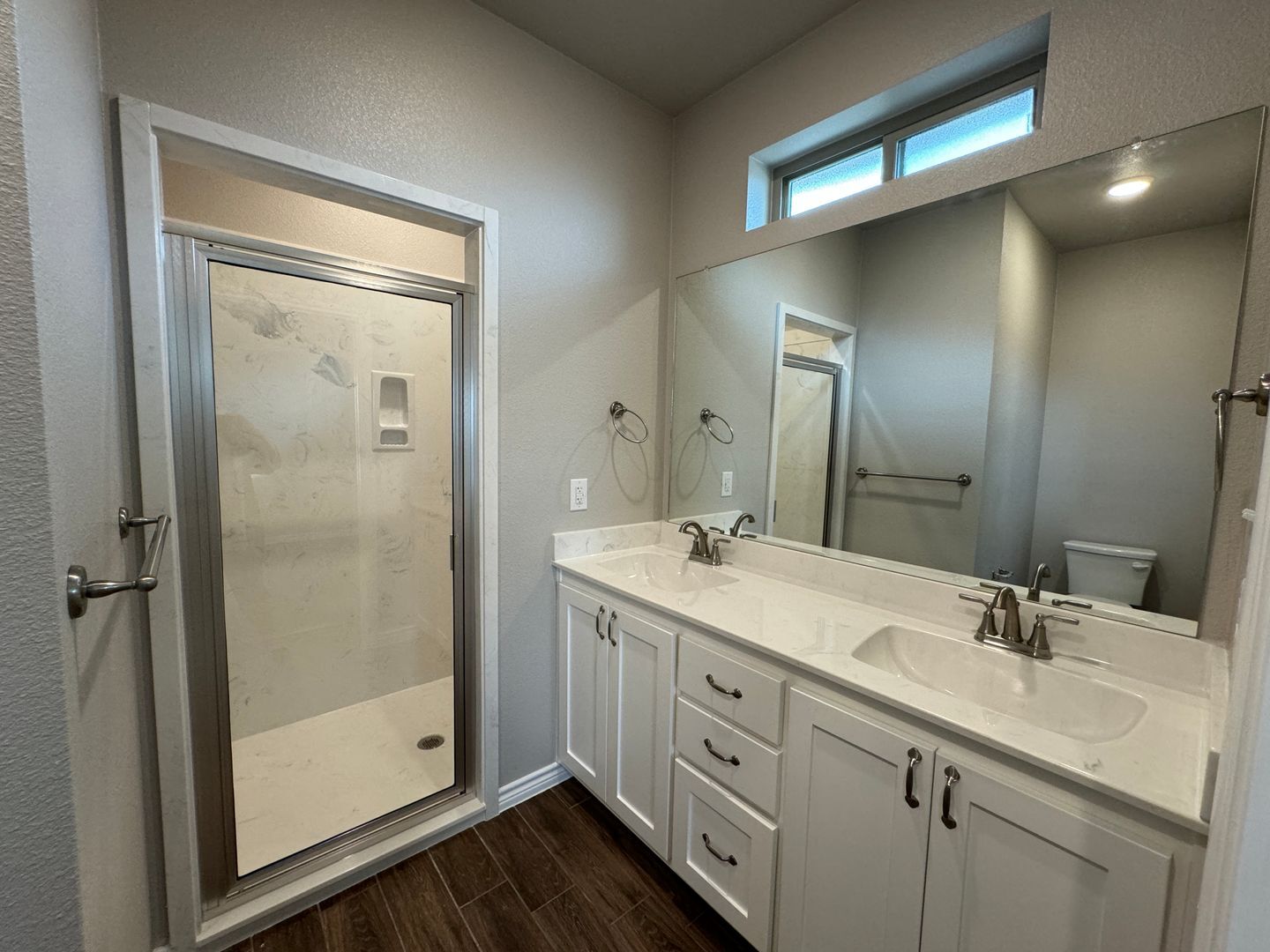 Building Photo - 5403 Rose Gdn Lp