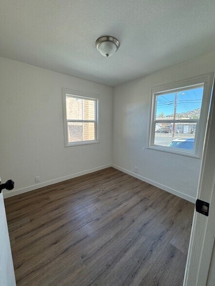 Building Photo - 3704 S Granada Ave