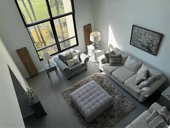 Building Photo - 13618 Greenfield Dr