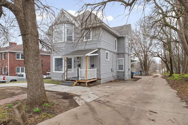 Building Photo - 1112 N 40th St