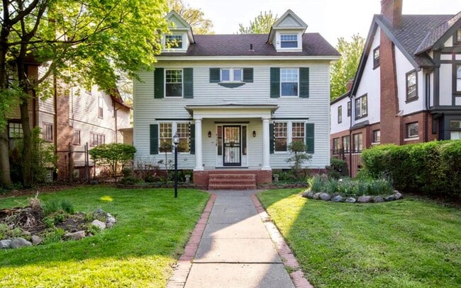 Primary Photo - 2141 Seminole St