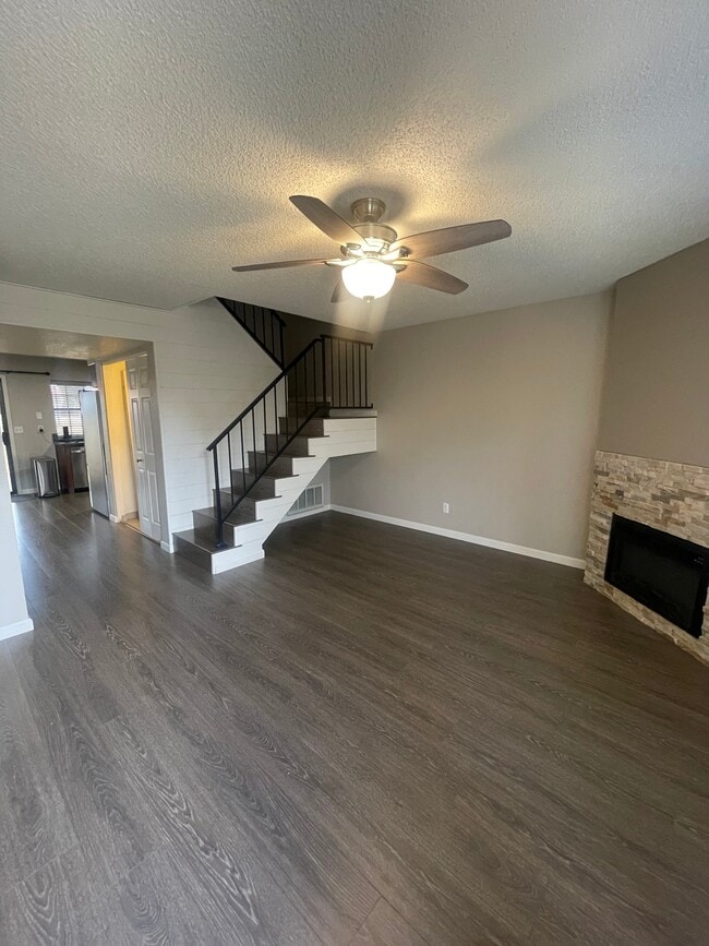 Building Photo - 5704 E Aire Libre Ave