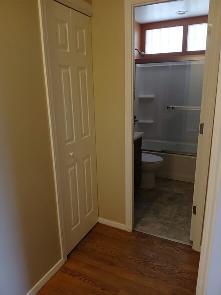 Building Photo - 2472 Beech St