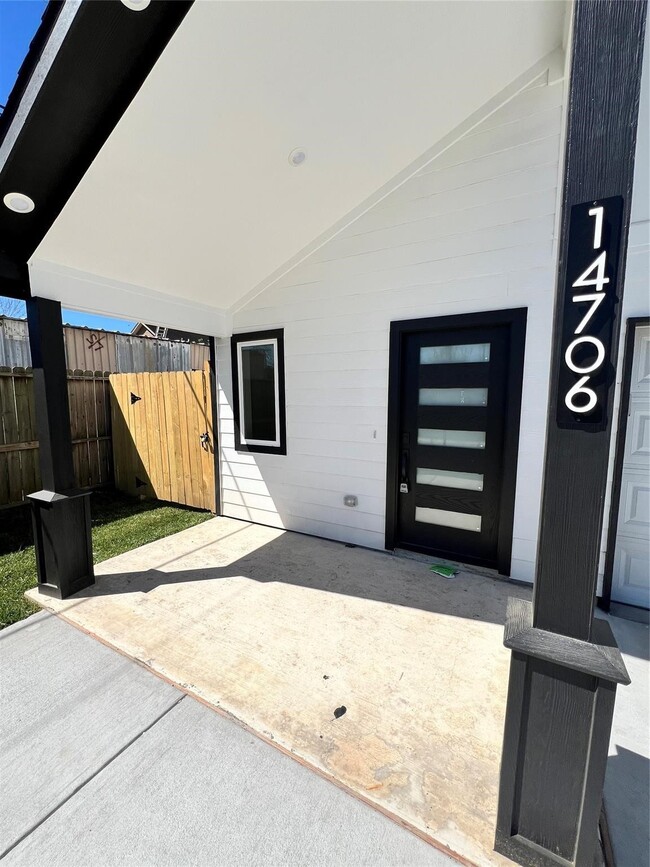Building Photo - 14706 O Hara Dr