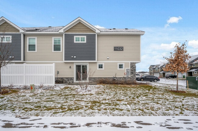 Building Photo - 11032 Zest St NE