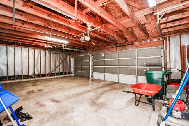 Building Photo - 1502 Emerald Springs Ct