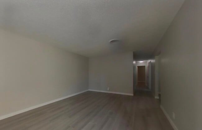 Building Photo - Available And Ready Now!