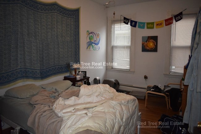 Building Photo - 48 Green St