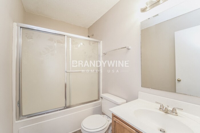 Building Photo - 6201 McIntyre Ridge Dr