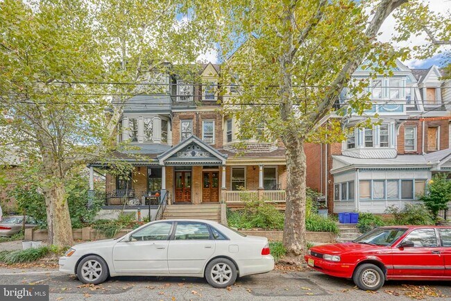 Building Photo - 1119 S 46th St