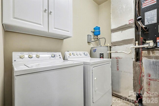 Building Photo - 103 Steinbeck Wy