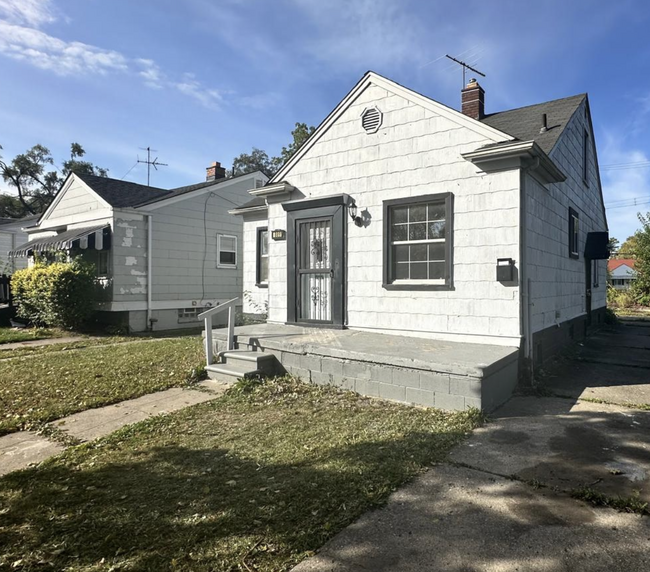 Building Photo - 18891 Moenart St