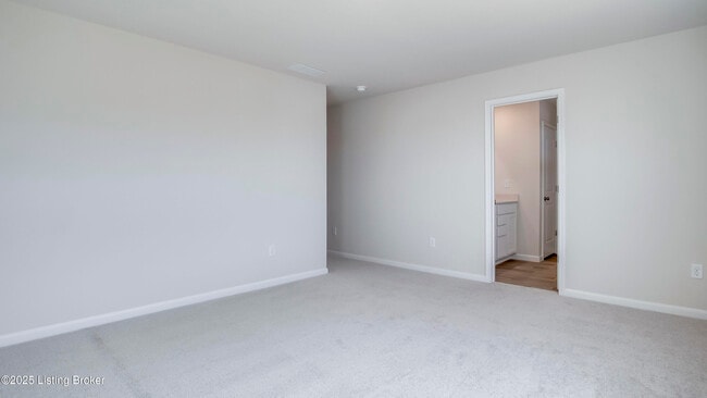 Building Photo - 1850 Washington Blvd