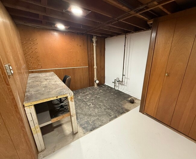 Building Photo - 30389 Hathaway