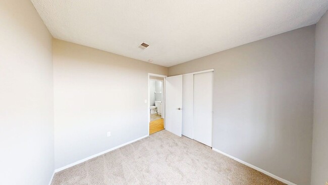 Building Photo - 3140 Walden Pl