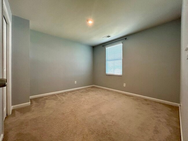 Building Photo - 5309 Merwyn Ave
