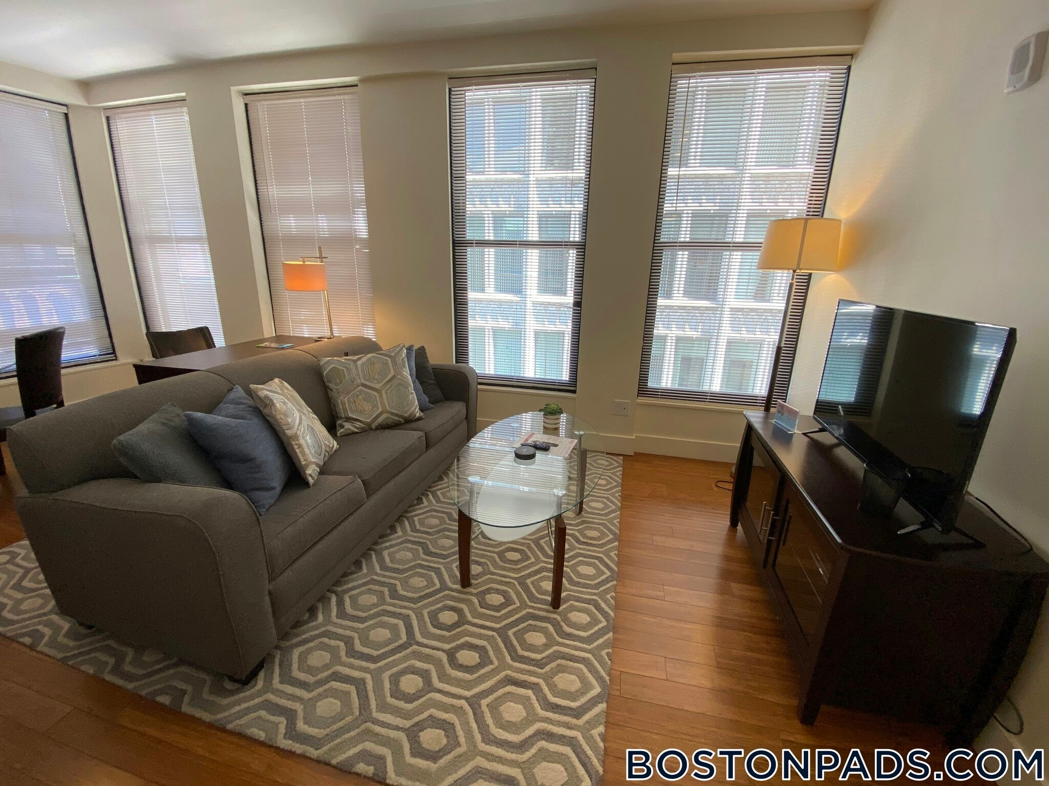 Building Photo - 8 Winter Pl