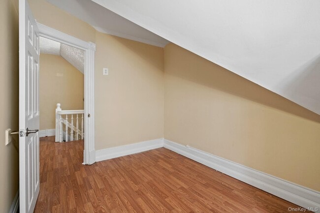 Building Photo - 61 Overlook Pl