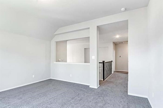 Building Photo - 25435 Kidwiler Dr