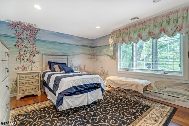 Building Photo - 787 Peach Tree Ln