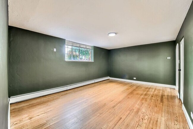 Building Photo - 2233 Kearney St