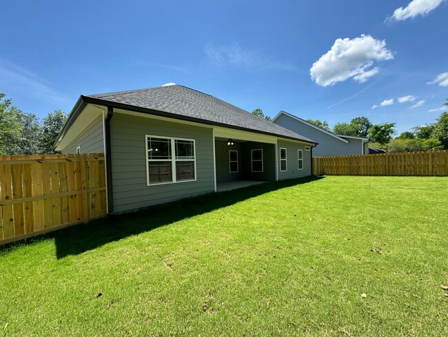 Building Photo - New Build 3/2 House in Armuchee- $2,095