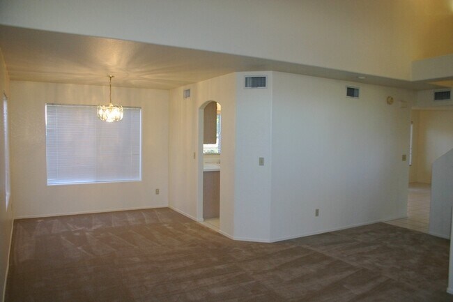 Building Photo - Attractive 4 Bedroom Home in Desirable North Ranch in the Northwest