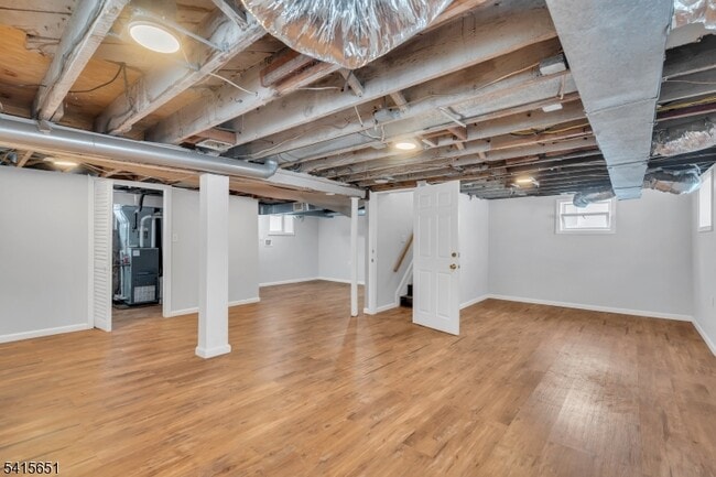 Building Photo - 323 Van Houten Ave