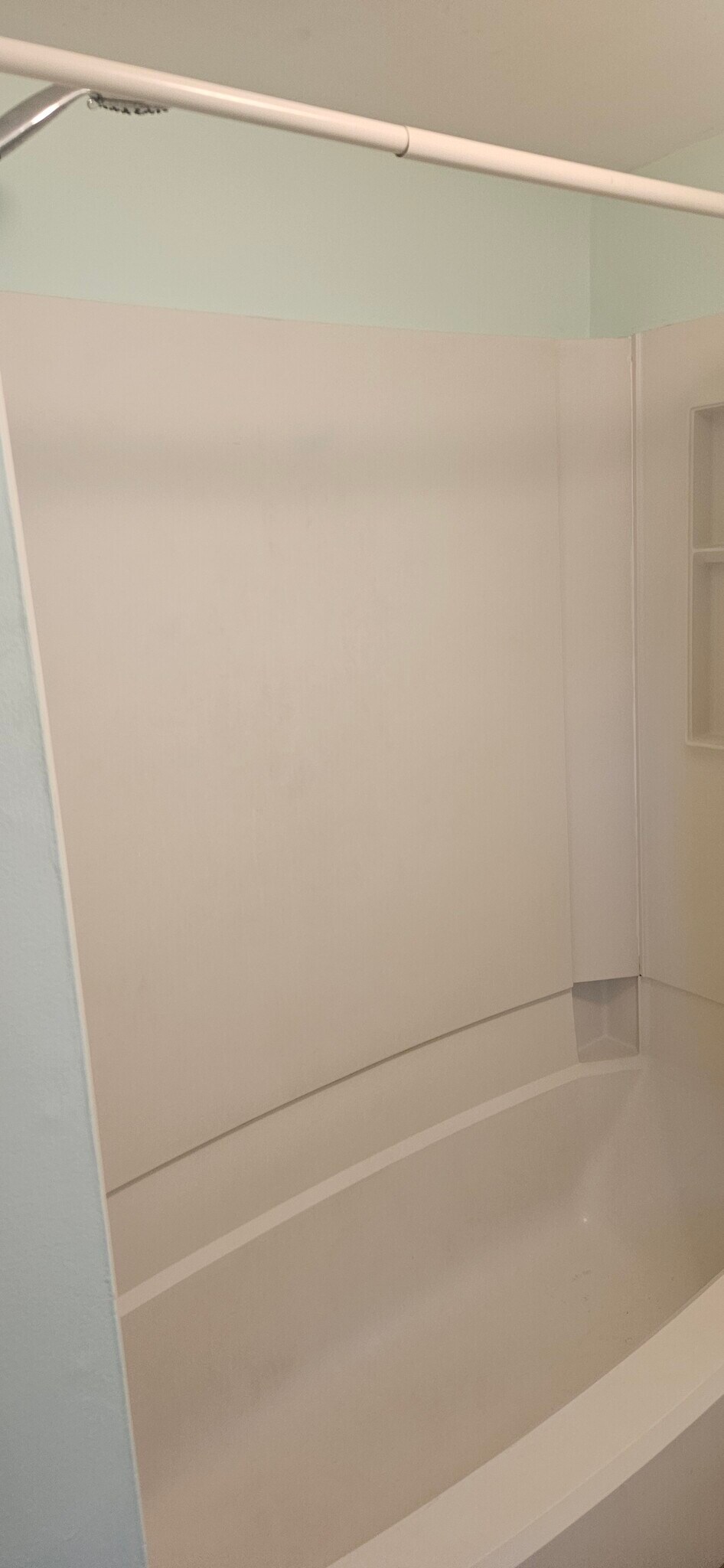 Building Photo - 225 Bay Ave