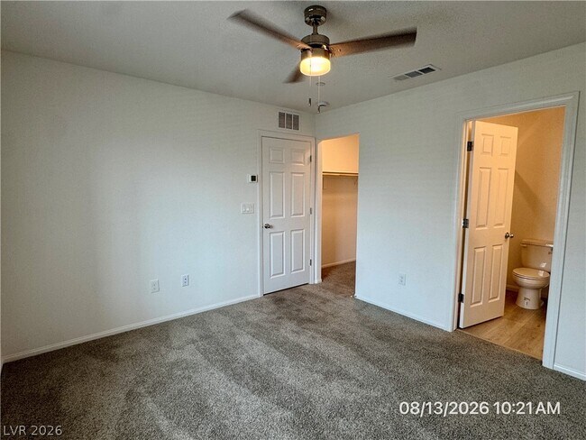 Building Photo - 630 Bellus Pl