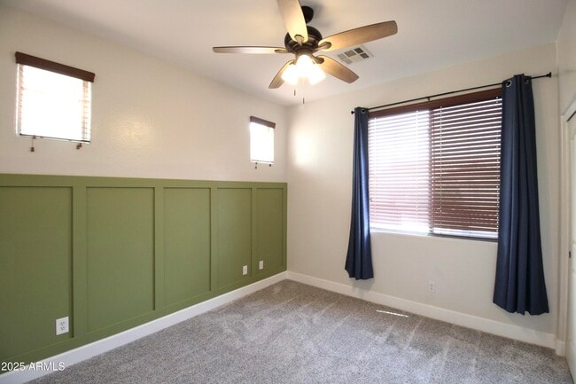 Building Photo - 19350 E Carriage Way