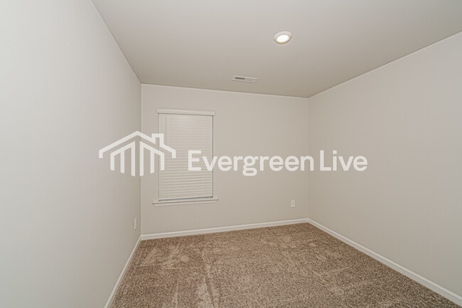 Building Photo - 15769 Ruthie Lynn Dr