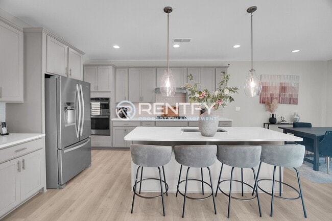 Building Photo - 211 Tetcott St