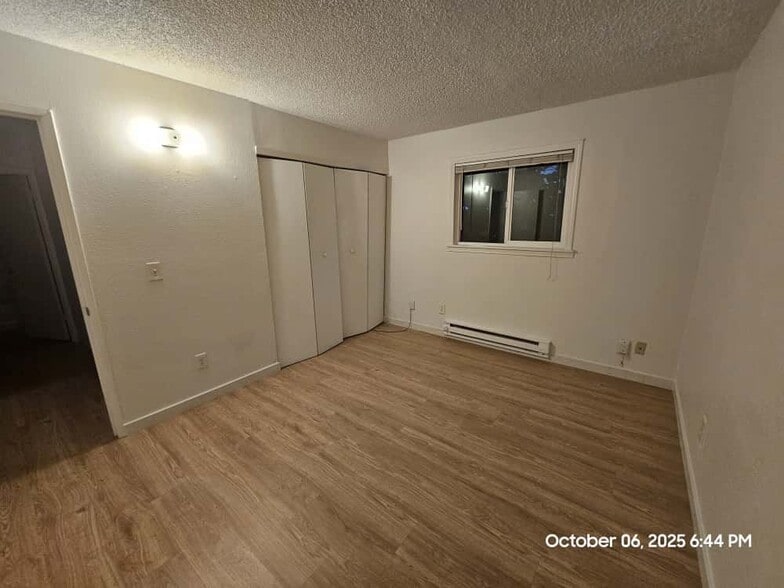 Building Photo - 36 NE Lombard St