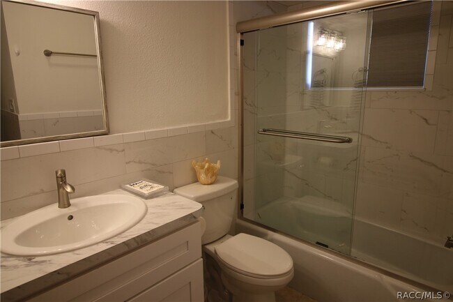 Building Photo - 11287 W Bayshore Dr