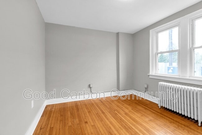 Building Photo - 1015 Amherst St